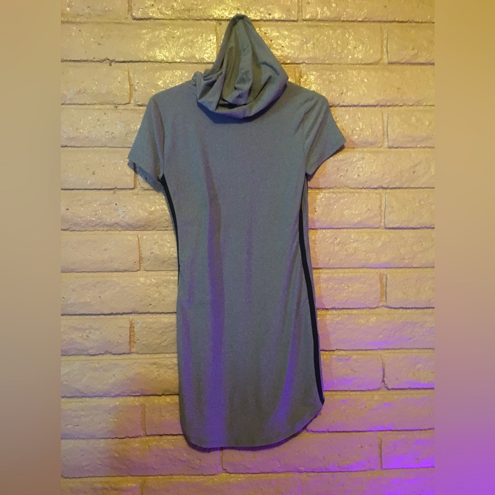 Super soft Jersey dress with hood